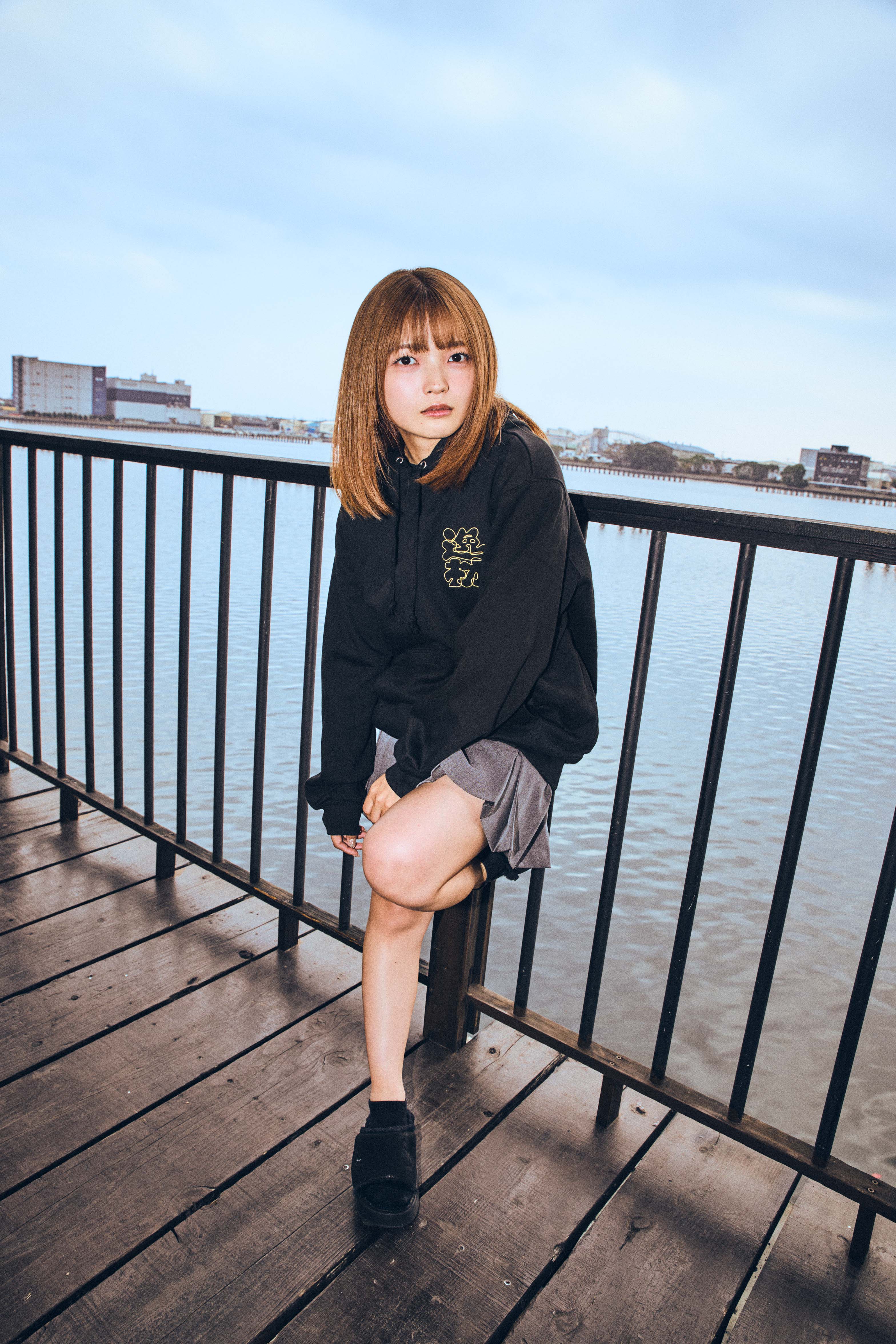 『逸材』フーディー